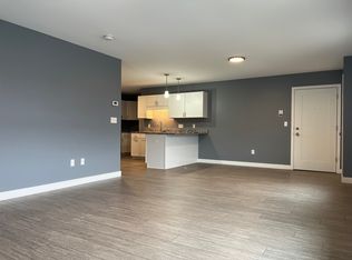 34 Mill Commons Dr #215, Scarborough, ME 04074