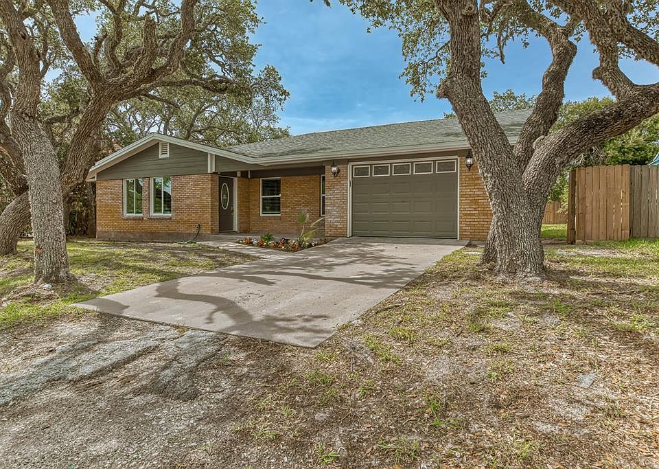1st image of 1909 Cochran Ln