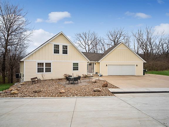 4th image of 2279 Dakota Dr