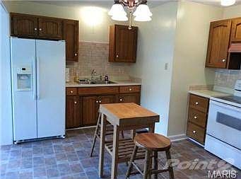 4th image of 40 Drury Ln