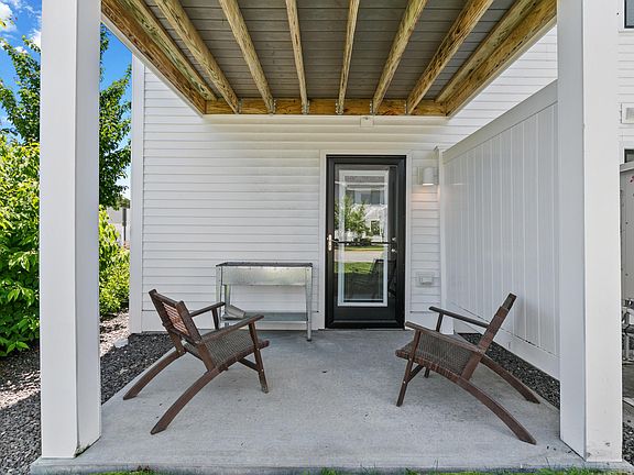 5th image of 34 Mill Commons Drive #114