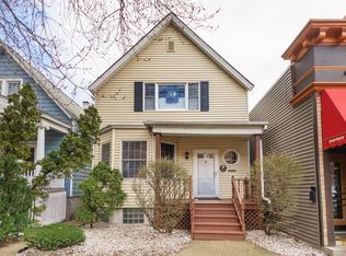 1953 W Addison St, Chicago, IL 60613