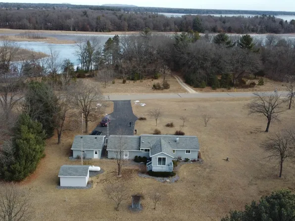 N9363 22nd Ave, Necedah, WI 54646
