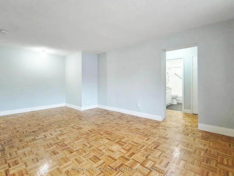37 Peel St #100 — Photo 3
