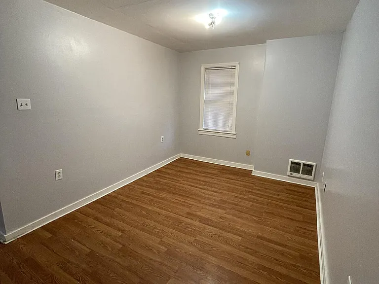 456 Woodlane Ave #2 — Photo 6