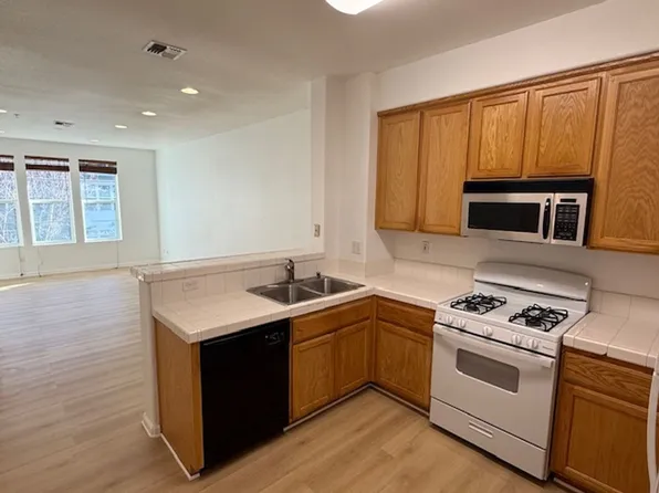 1419 Nevin Plz, Richmond, CA 94801