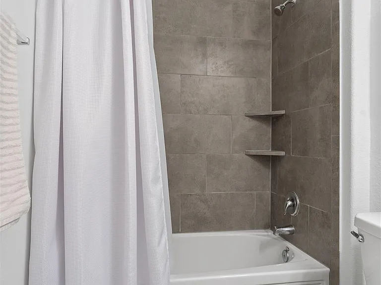 12215 Coronilla Bnd — Photo 31