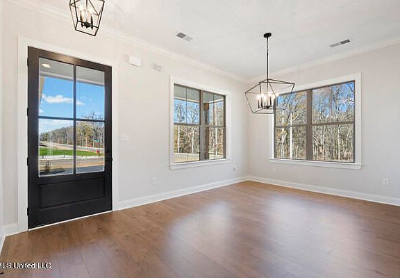 2nd image of 2984 Eden Ln