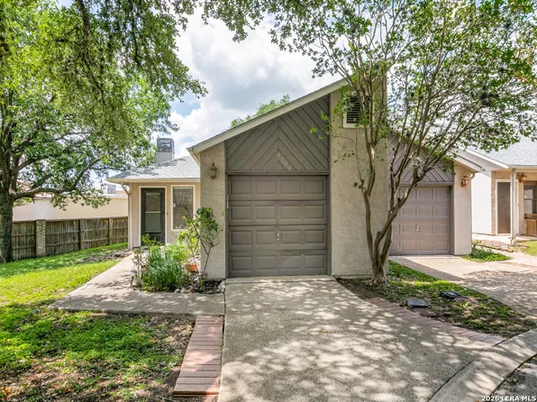 8709 Stream Cir, San Antonio, TX 78250