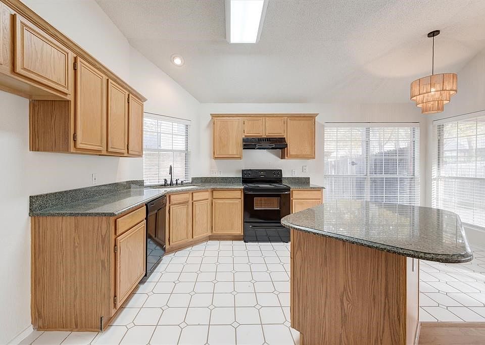 1st image of 7228 Cross Keys Dr