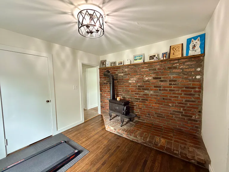 101 Mann St — Photo 23
