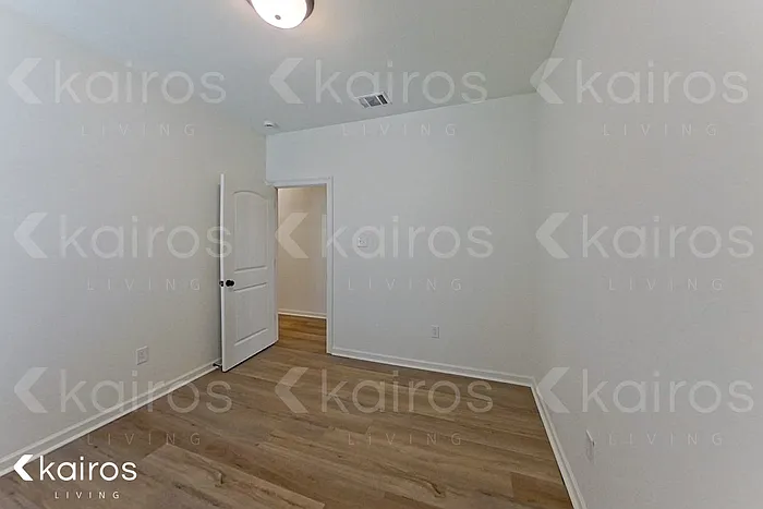 113 Teddy Ln — Photo 13