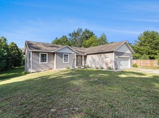 8420 N Echo Valley Dr, Irons, MI 49644