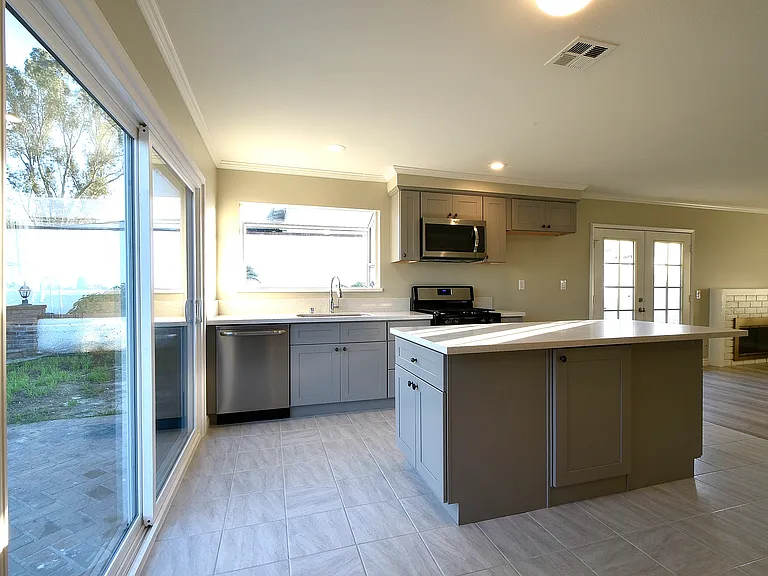 15507 Balsam Ct — Photo 4