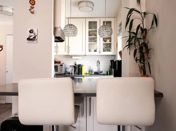 435 East 77th Street image 4 of 9