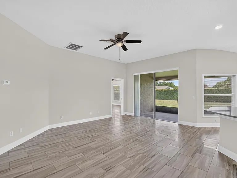 1434 Hatcher Loop Dr — Photo 39