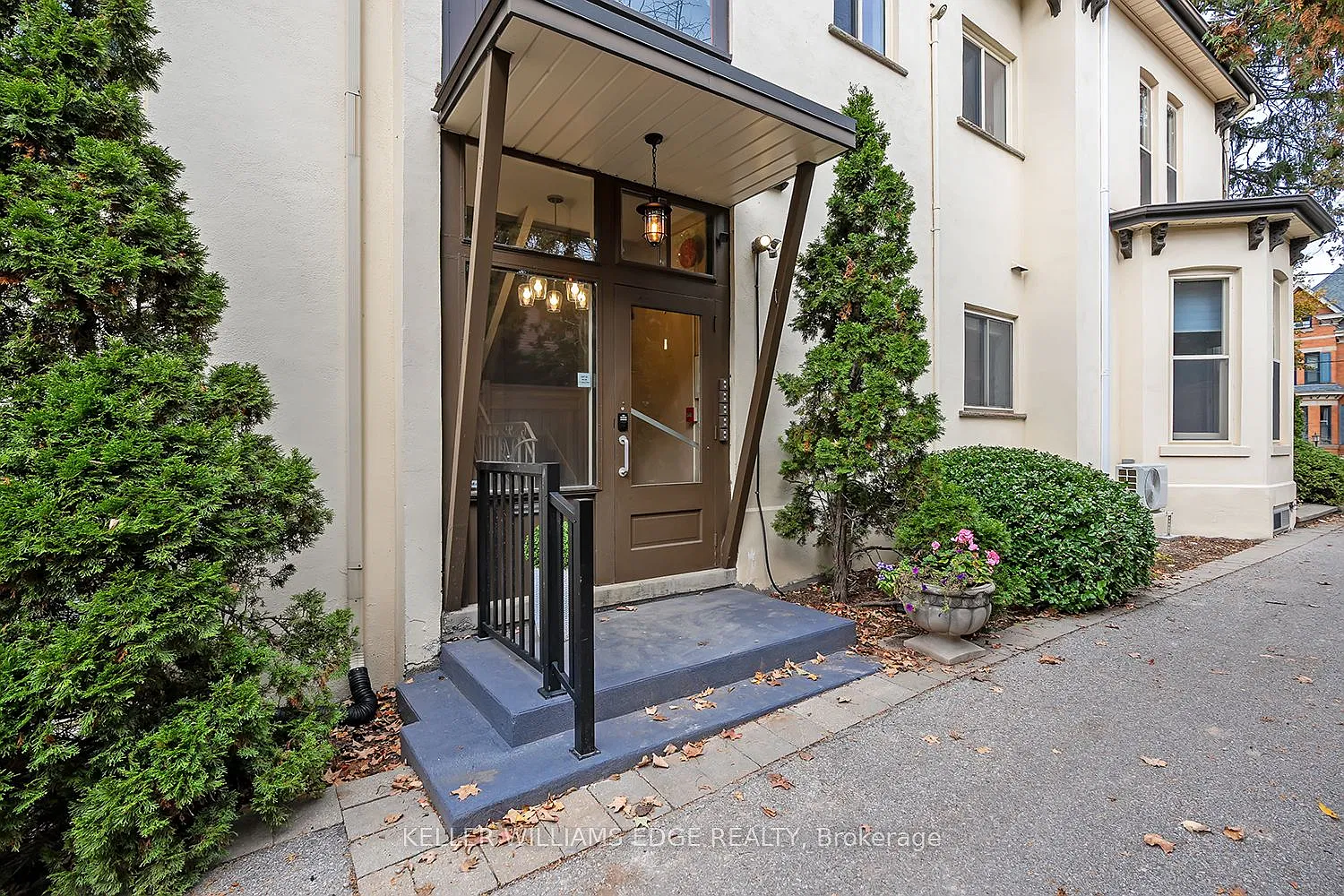 1 bed, $2,900 — Photo 3