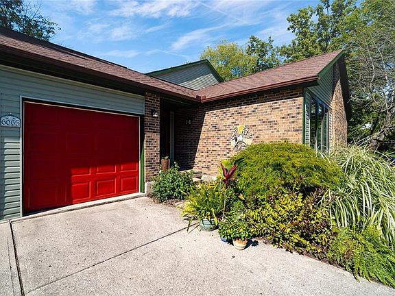 3rd image of 6065 Gentry Woods Dr