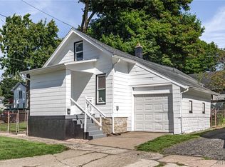 79 Monroe St, Lockport, NY 14094