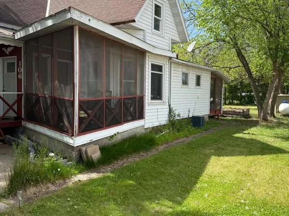 106 W 5th St, Cochrane, WI 54622
