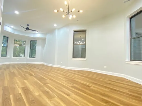 1305 E 69th St #2, Chicago, IL 60637