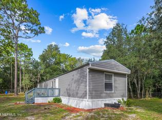 125 Ofarrell Ave, Interlachen, FL 32148