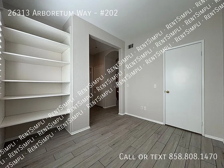 26313 Arboretum Way #202 — Photo 5