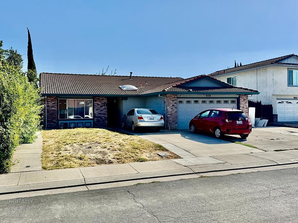 2nd image of 930 Plantation Ct