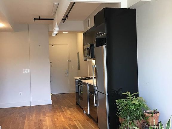 2nd image of 880 Dekalb Ave APT 303