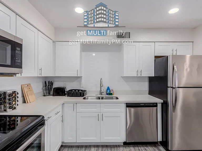 515 W Pebble Beach Dr #515 — Photo 2