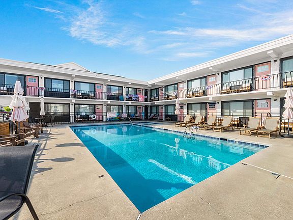 3rd image of 2101 Surf Ave Unit 213