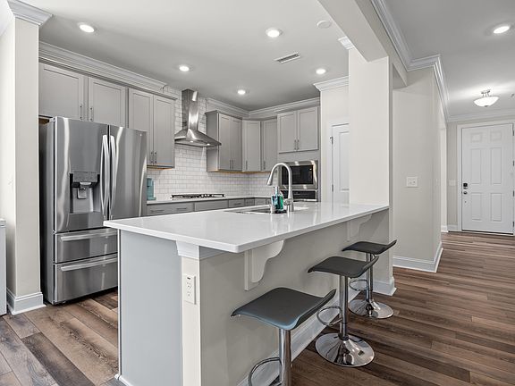 4th image of 4100 Liberty Cap Dr