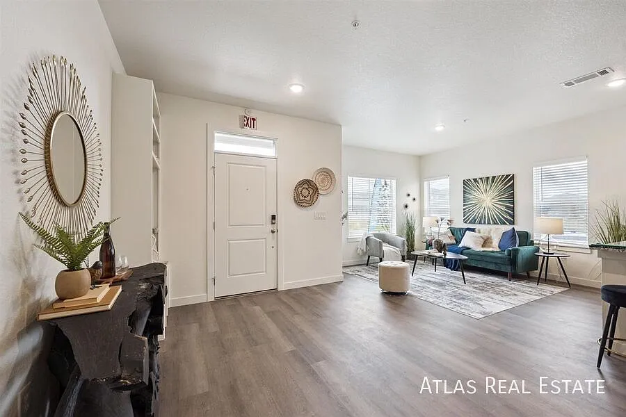 The Villas at Ridgeline Vista — Photo 3