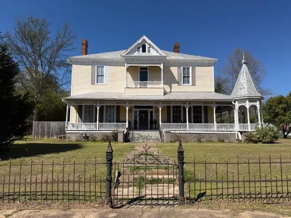 102 W Monroe St, Marion, AL 36756