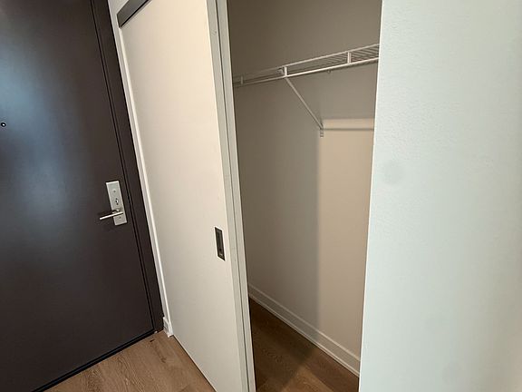 4th image of 101 John St N #1617