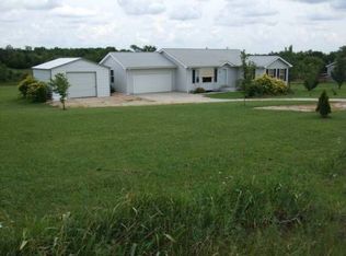 8230 SW Indian Hills Rd, Auburn, KS 66402