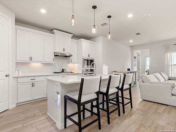 4th image of 2625 BLOOMSBURY STREET