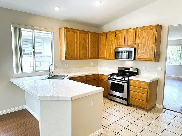 13321 Heritage Way — Photo 7