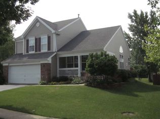 7705 Geneva Dr, Gurnee, IL 60031