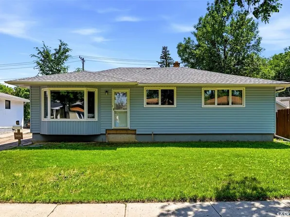 1631 MacPherson AVENUE, Regina, SK S4S 4E1