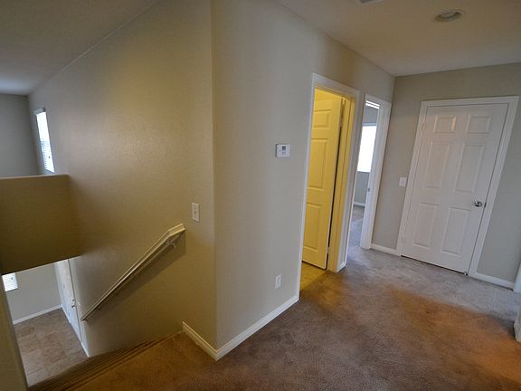 4th image of 45007 Starina St