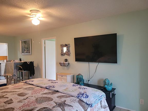 4th image of 356 Lake Dora Dr