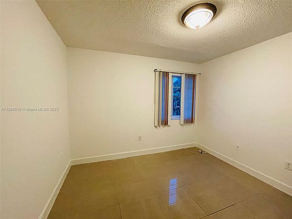 4th image of 5212 NW 112th Pl