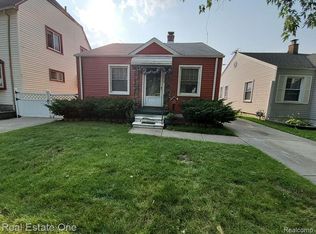 18825 Ruth St, Melvindale, MI 48122