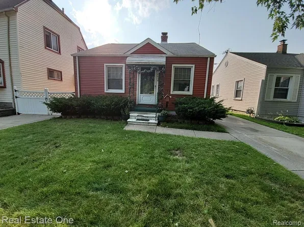 18825 Ruth St, Melvindale, MI 48122