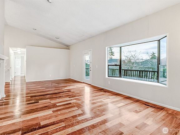 5th image of 558 SW 298th Street