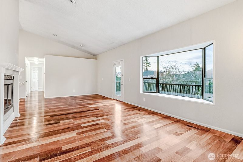 4th image of 558 SW 298th Street