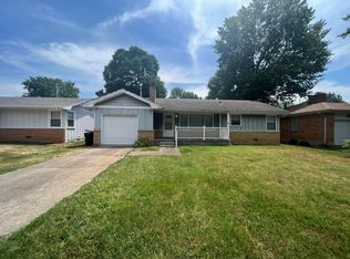 1908 S Weller Ave, Springfield, MO 65804
