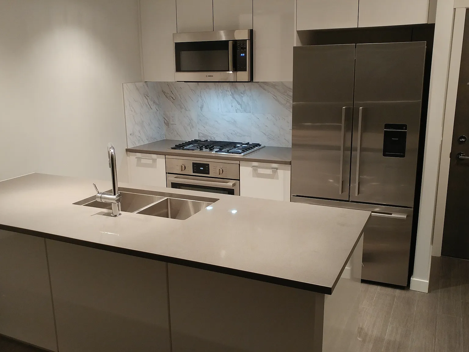 Rhythm 1206 - Top Floor with Water Views — Photo 3