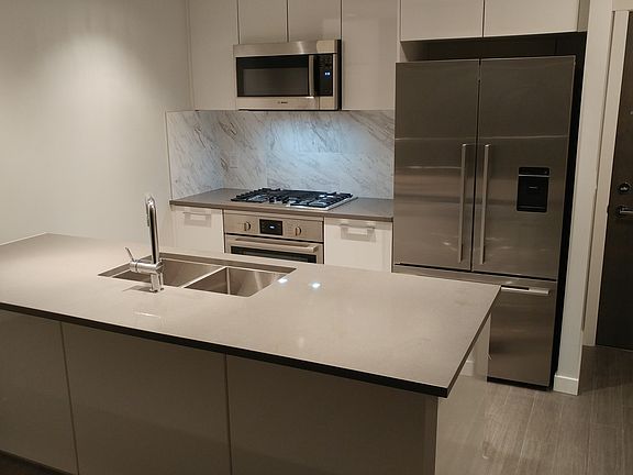 3rd image of 3281 E Kent Ave N #1206
